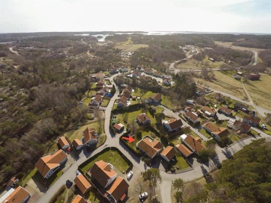 Ronningen Villa Stromstad Exterior photo